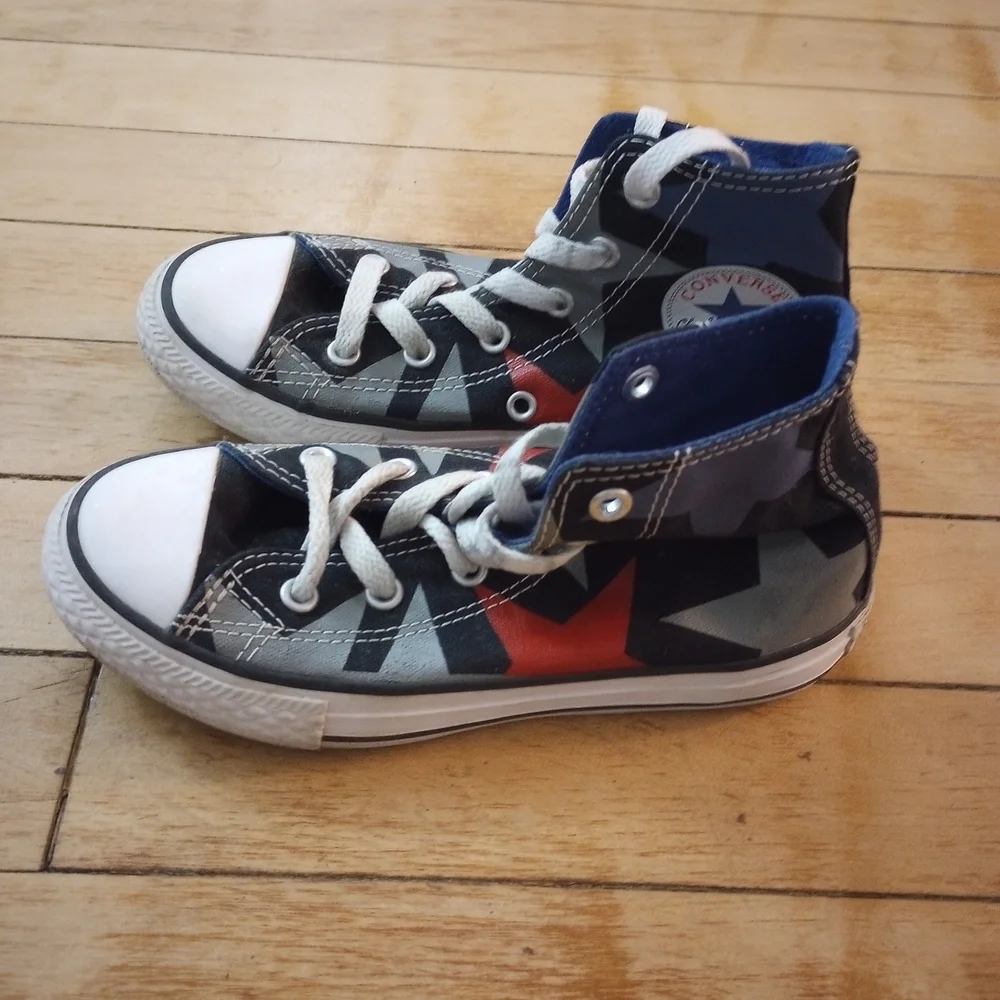 Converse stylish shoes